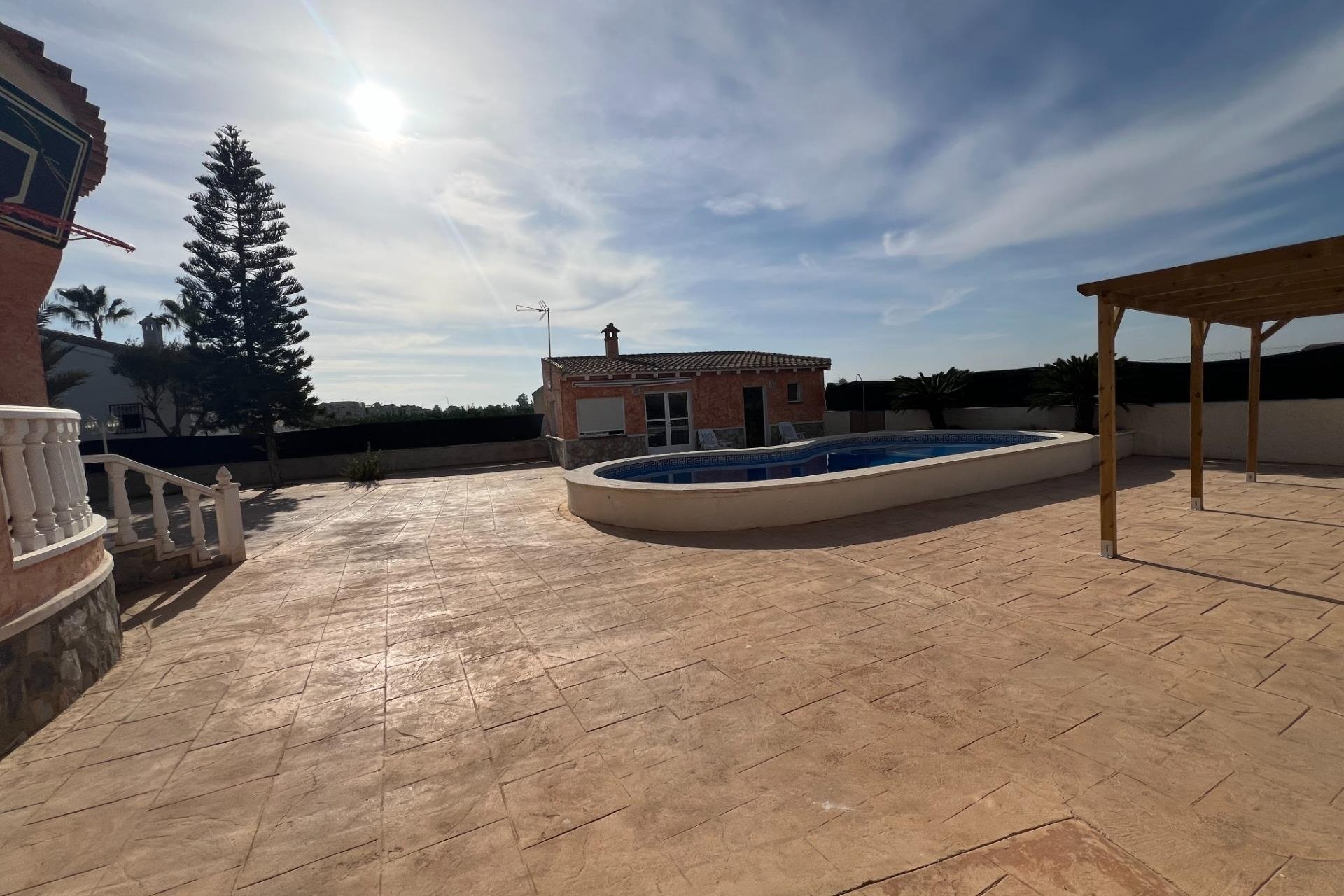 Revente - Villa -
Dolores - Cmno. Escorredor