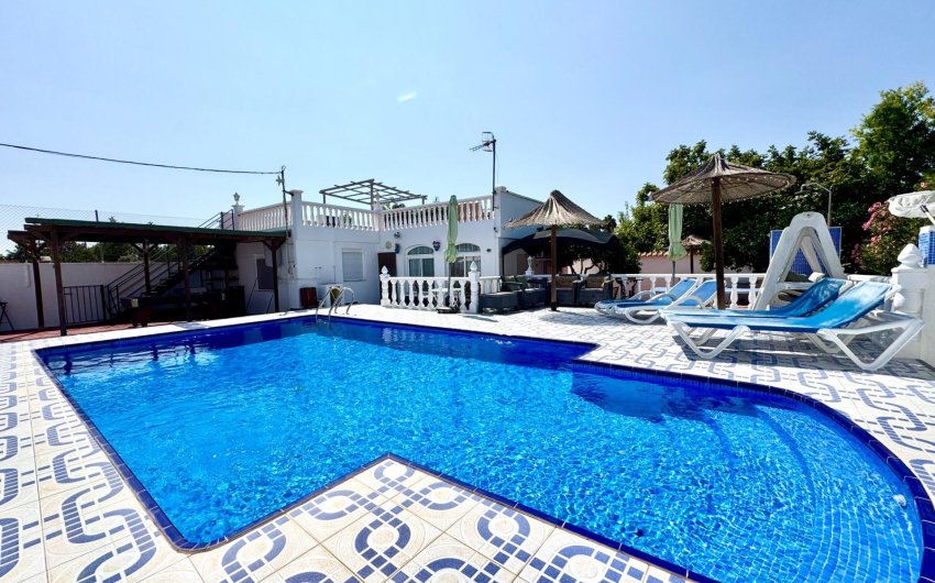 Revente - Villa -
Dolores - Comunidad Valenciana