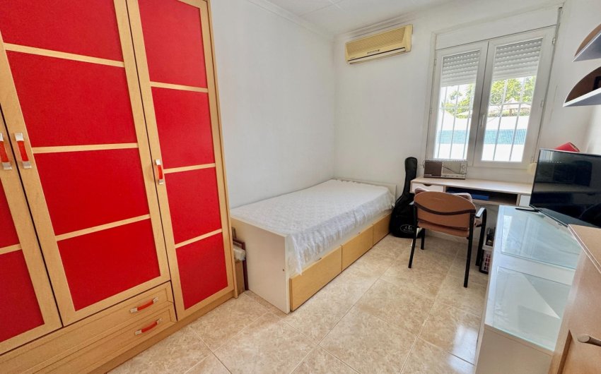 Revente - Villa -
Dolores - Comunidad Valenciana