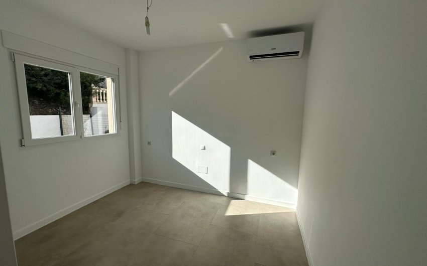 Revente - Villa -
El Campello - Costa Blanca