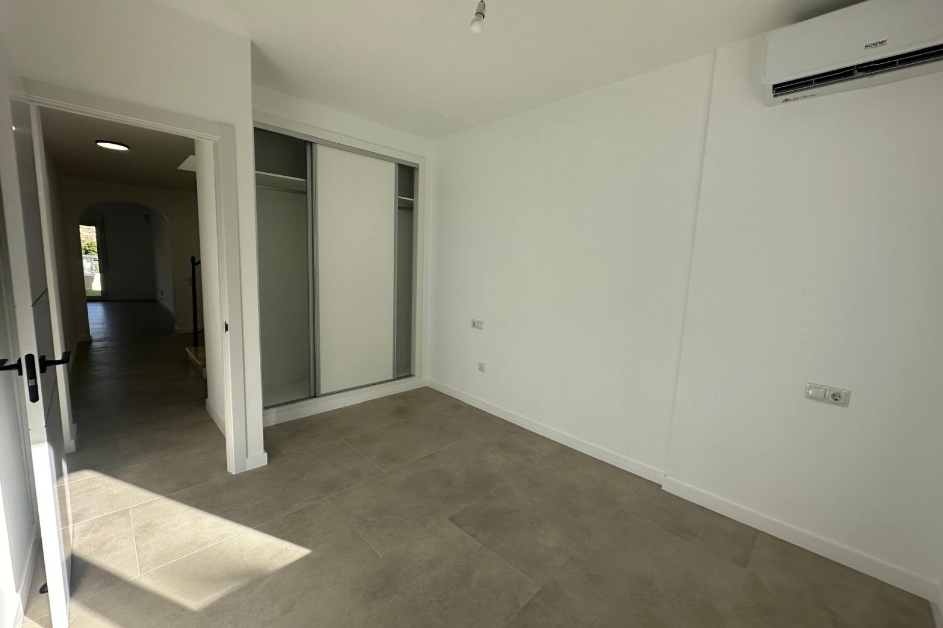 Revente - Villa -
El Campello - Costa Blanca