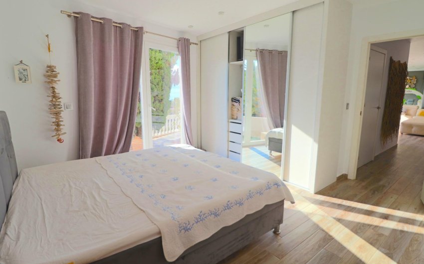 Revente - Villa -
El Campello - Coveta fuma