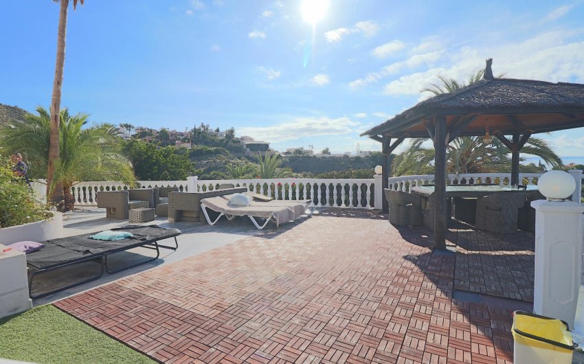 Revente - Villa -
El Campello - Coveta fuma