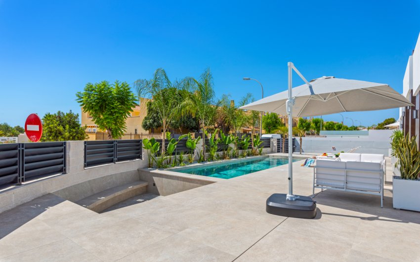 Revente - Villa -
El Campello - El Amerador