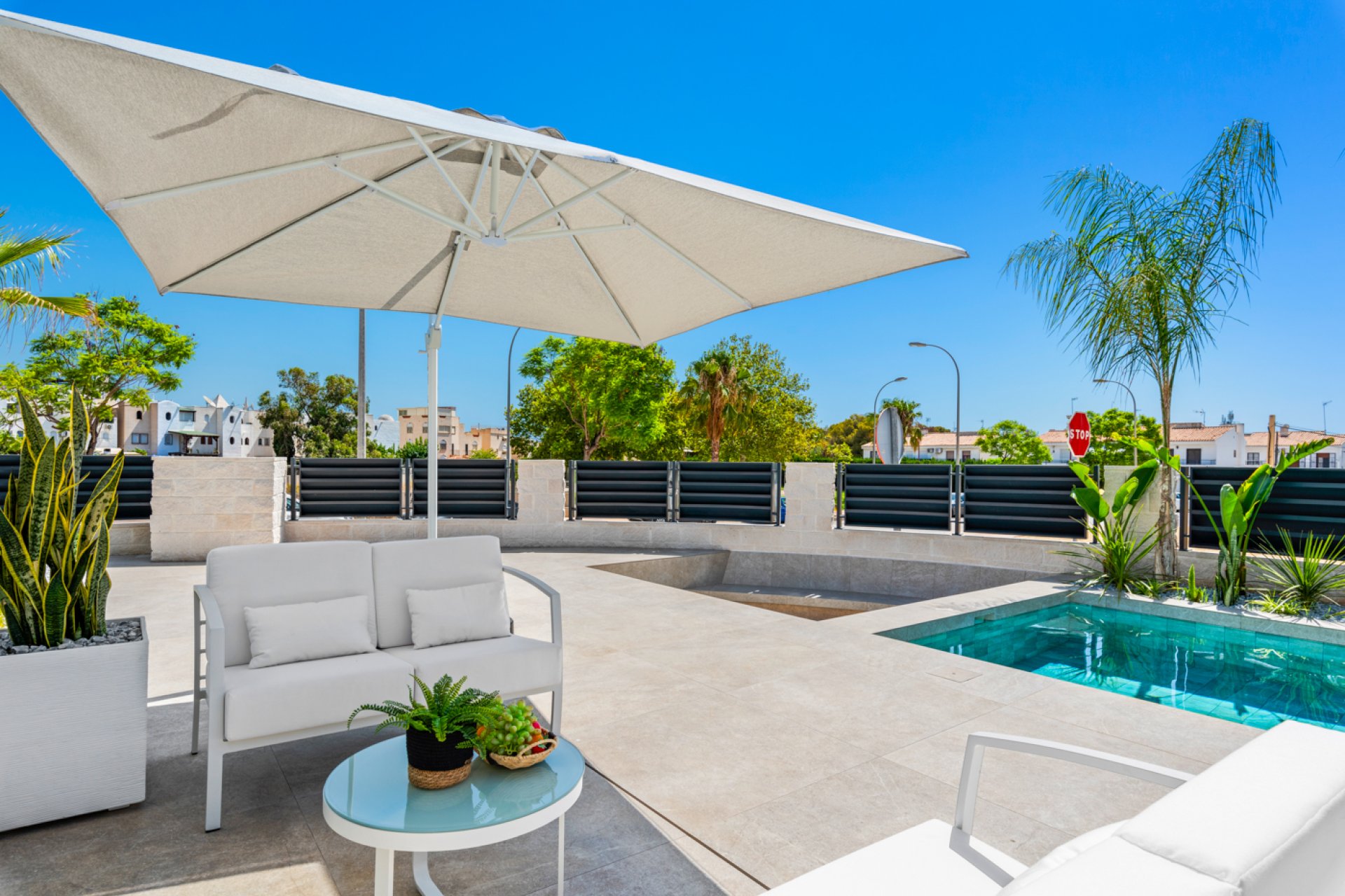 Revente - Villa -
El Campello - El Amerador