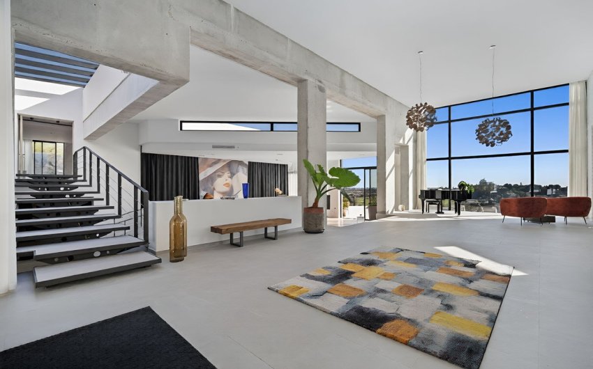 Revente - Villa -
El Paraíso, Estepona - Costa del Sol