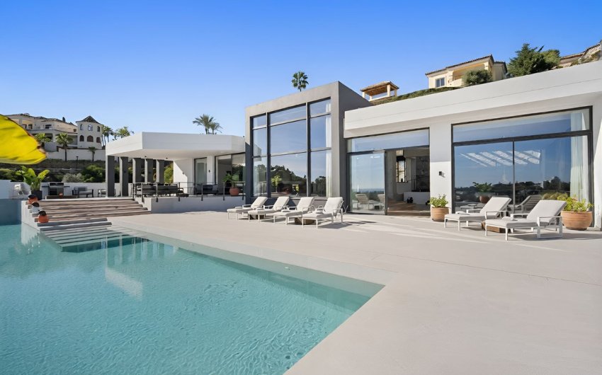 Revente - Villa -
El Paraíso, Estepona - Costa del Sol