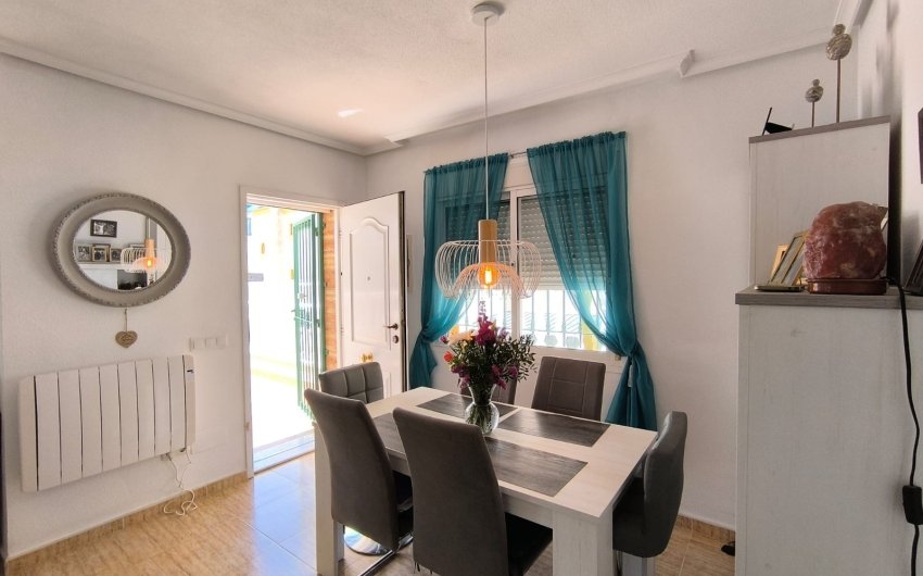 Revente - Villa -
El Raso - Costa Blanca