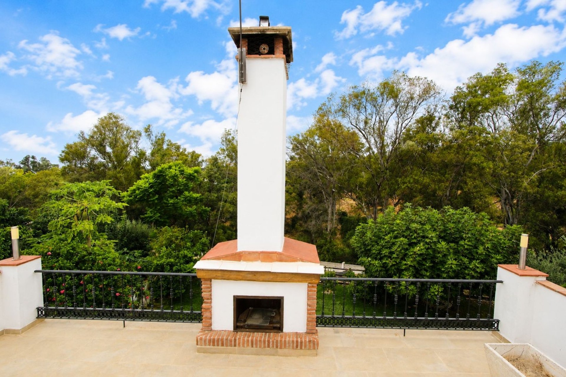 Revente - Villa -
El Rosario - Inland