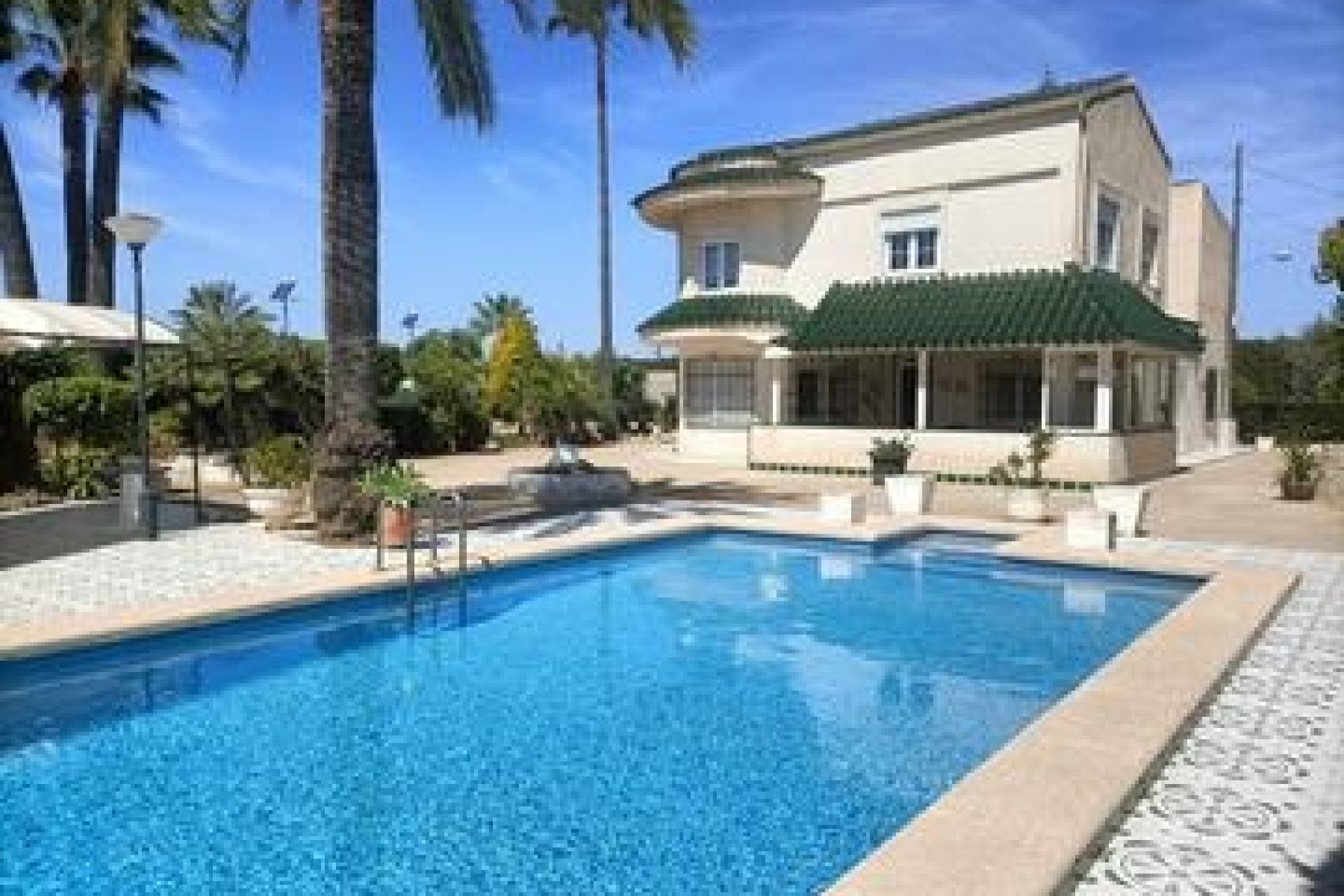 Revente - Villa -
Elche - Costa Blanca