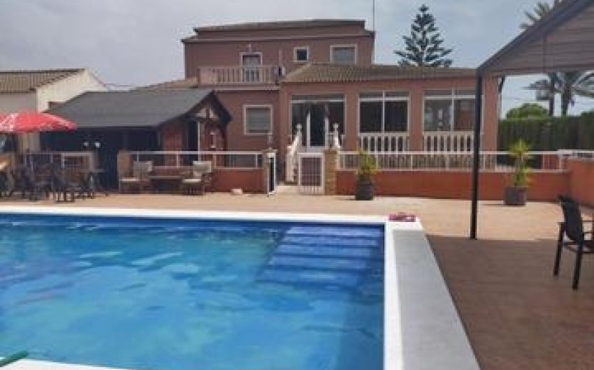 Revente - Villa -
Elche - Costa Blanca