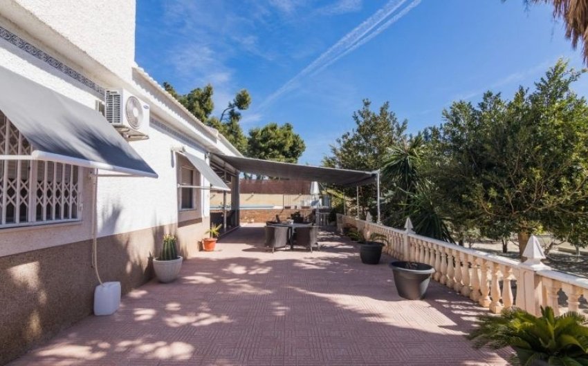 Revente - Villa -
Elche - Costa Blanca