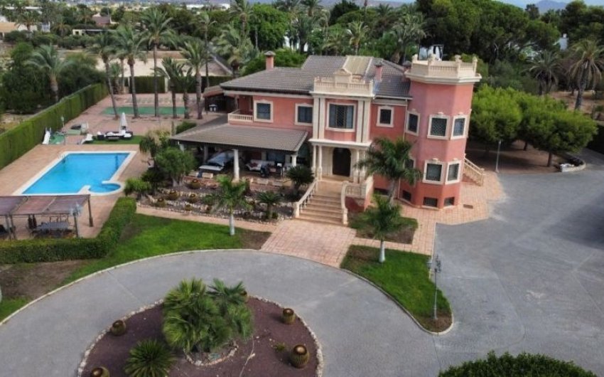 Revente - Villa -
Elche - Costa Blanca