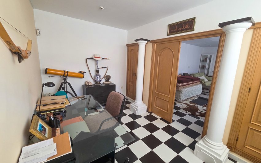 Revente - Villa -
Elche - Costa Blanca