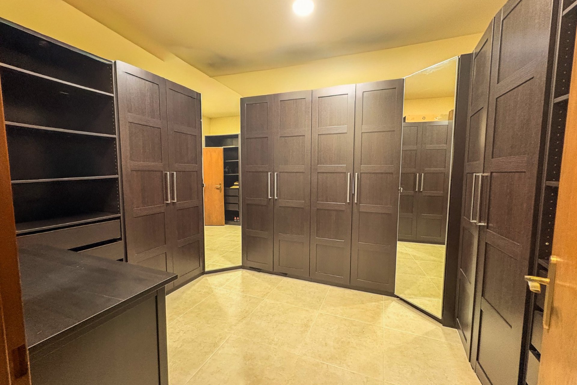 Revente - Villa -
Elche - Las Bayas