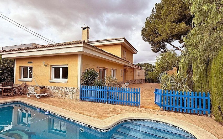 Revente - Villa -
Elda