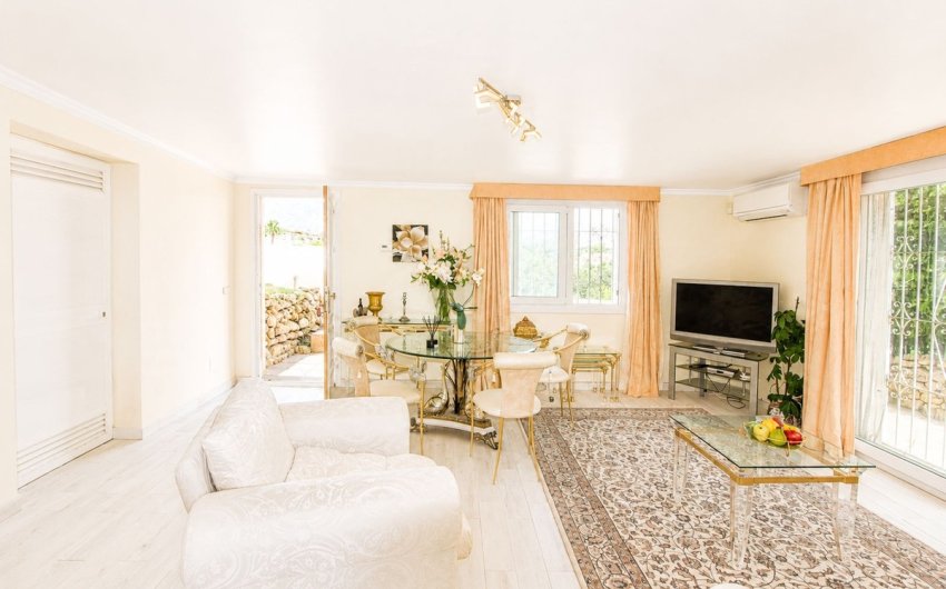 Revente - Villa -
Elviria - Costa del Sol