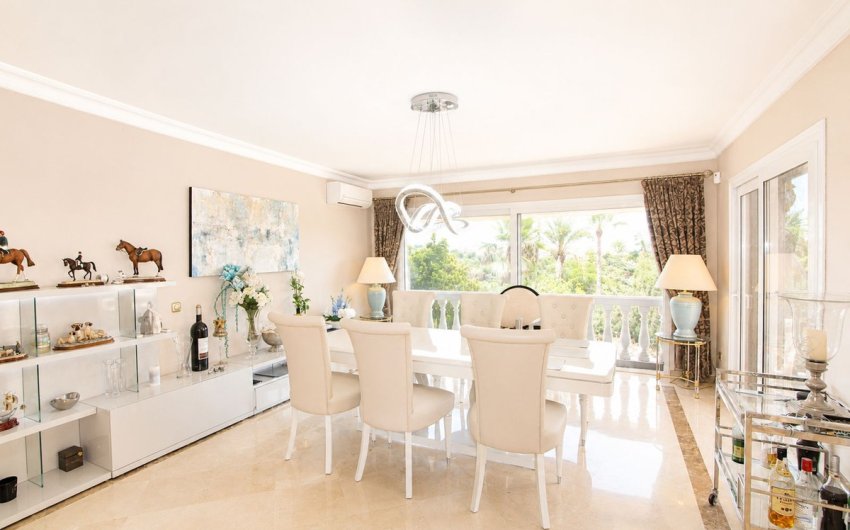 Revente - Villa -
Elviria - Costa del Sol