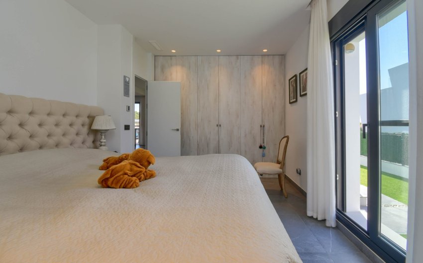 Revente - Villa -
Finestrat