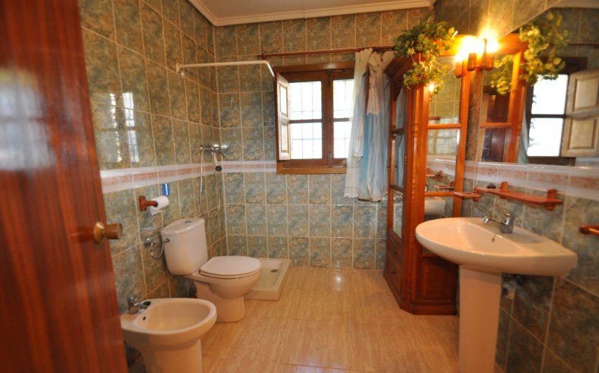 Revente - Villa -
Fortuna - Inland