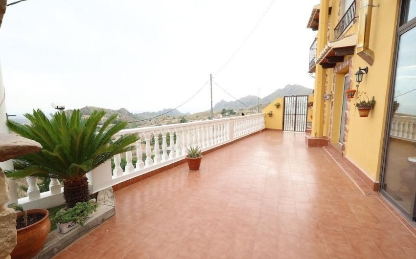 Revente - Villa -
Fortuna - Inland