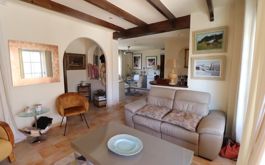 Revente - Villa -
Fortuna - Inland