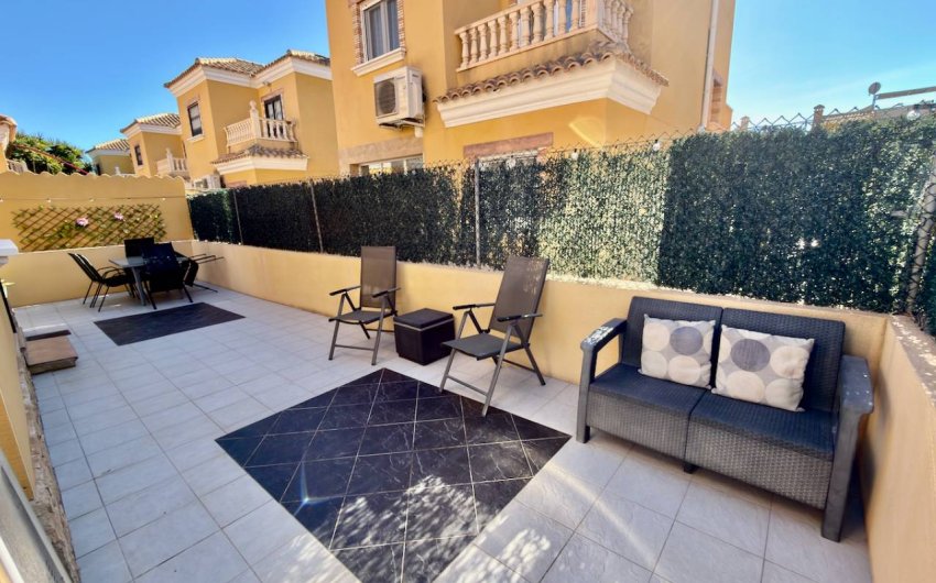 Revente - Villa -
Guardamar del Segura - El Raso