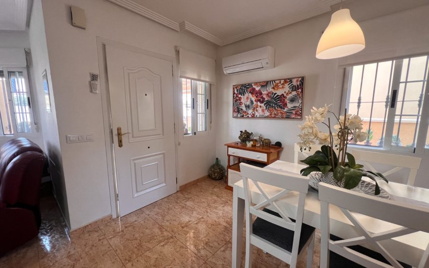 Revente - Villa -
Guardamar del Segura - El Raso