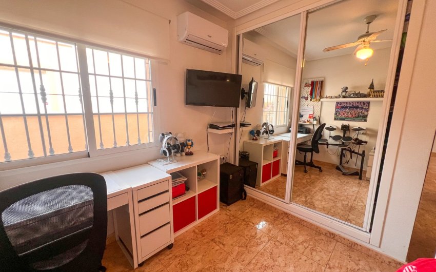 Revente - Villa -
Guardamar del Segura - El Raso