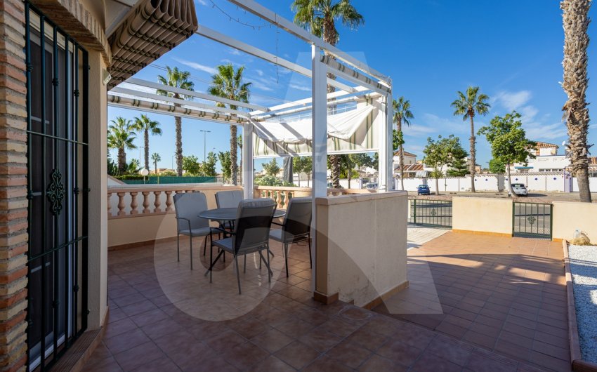 Revente - Villa -
Guardamar del Segura - El Raso