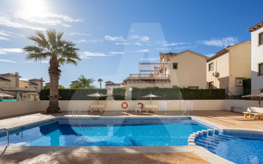 Revente - Villa -
Guardamar del Segura - El Raso