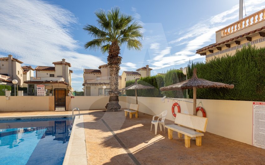 Revente - Villa -
Guardamar del Segura - El Raso