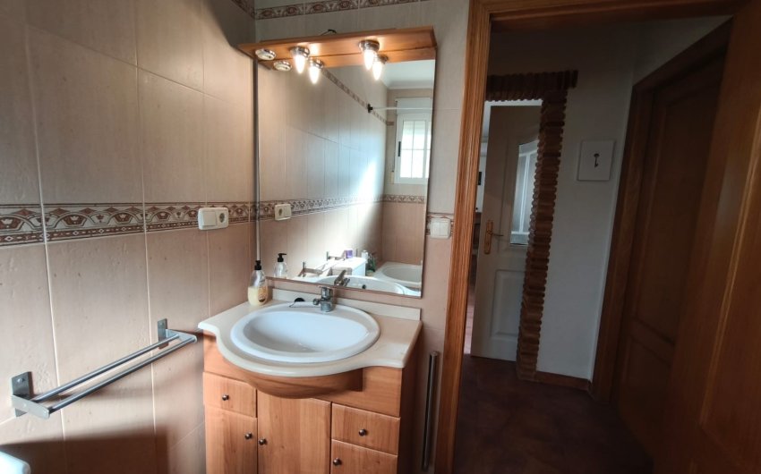 Revente - Villa -
Hondón de los Fráiles - Inland