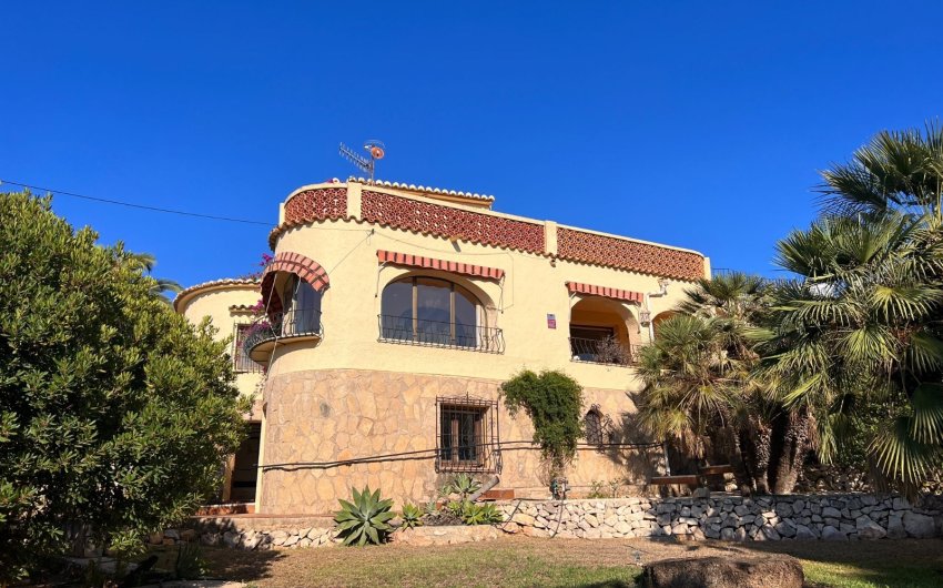 Revente - Villa -
Jávea - Montgó