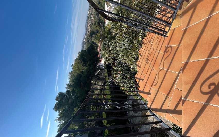 Revente - Villa -
Jávea - Montgó