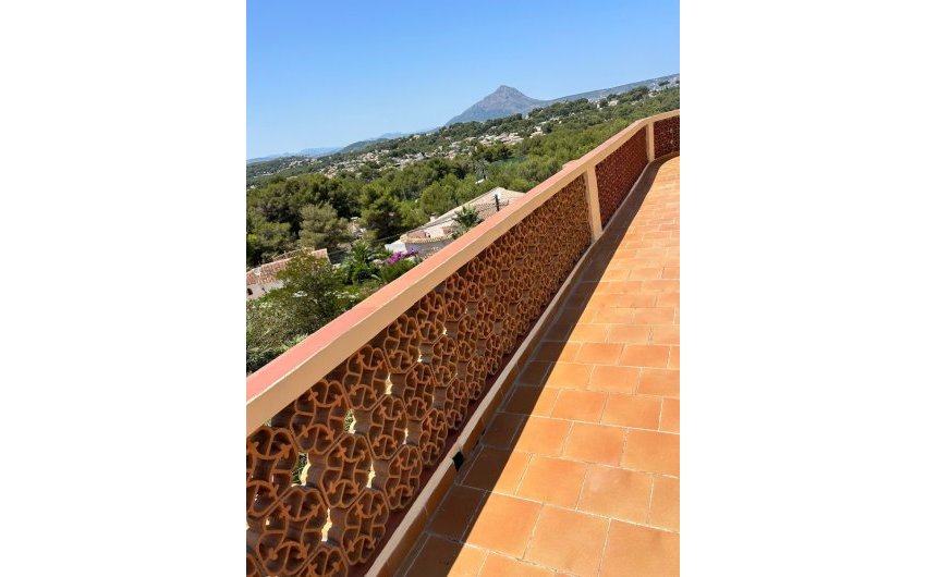 Revente - Villa -
Jávea - Montgó