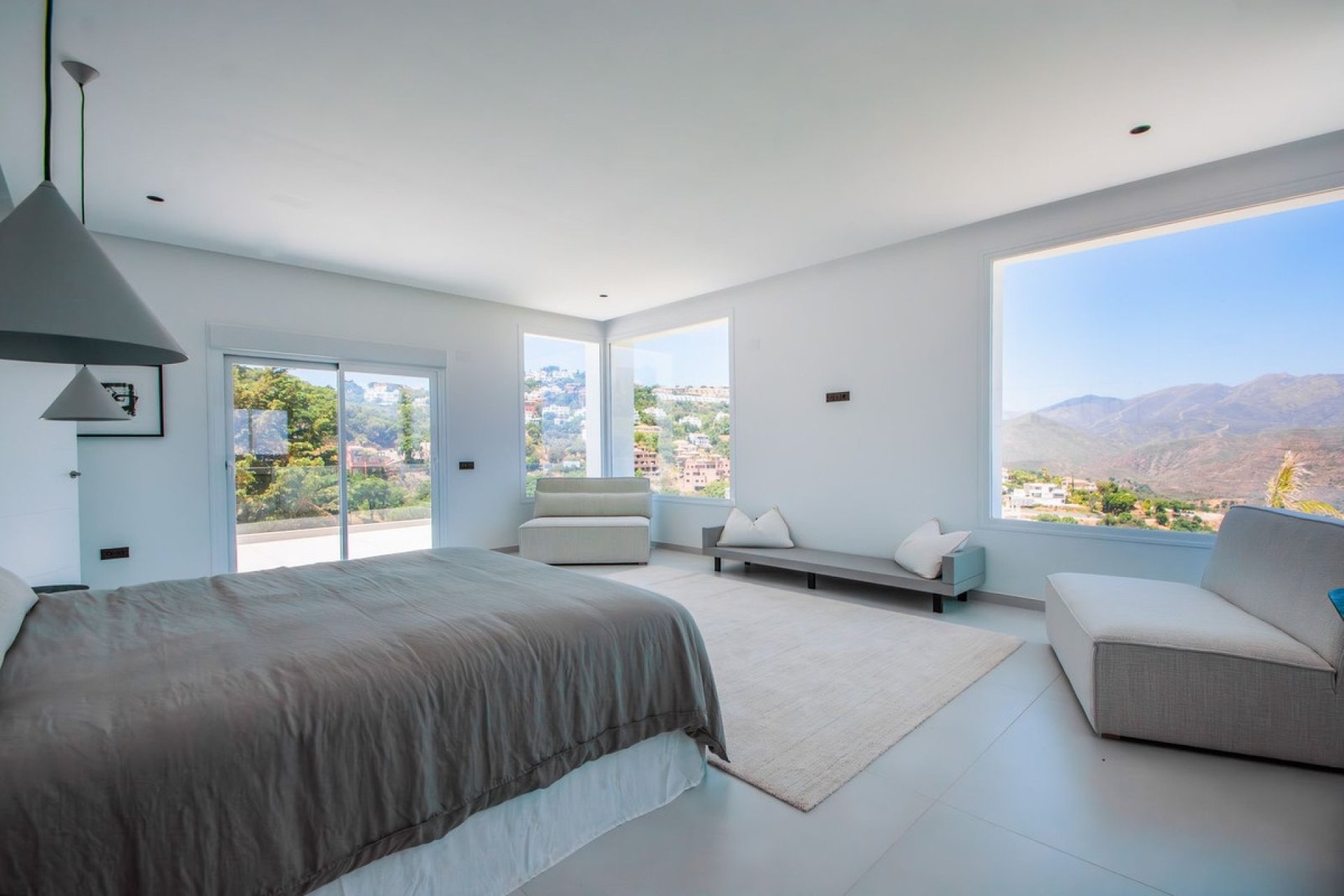 Revente - Villa -
La Mairena - Inland