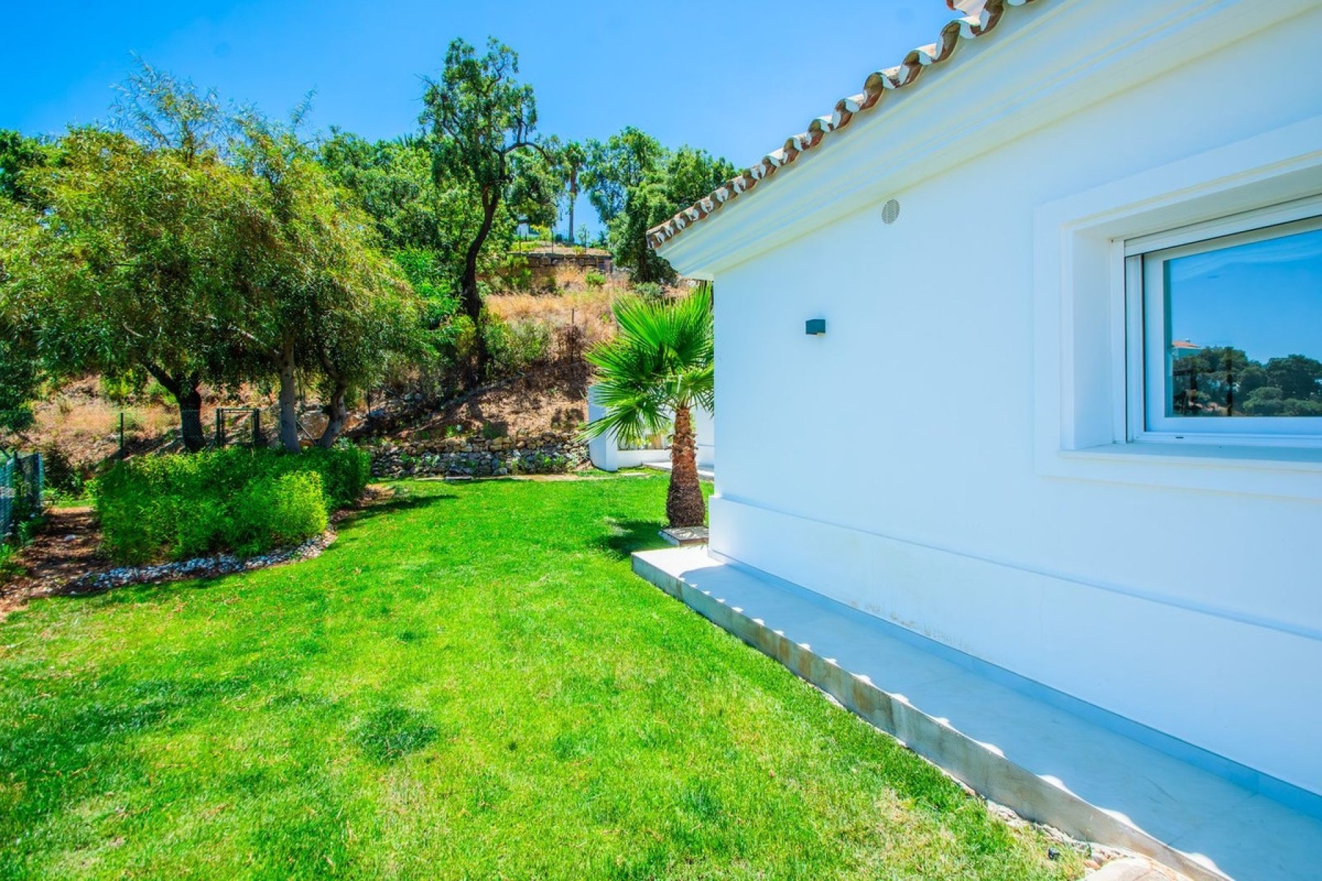 Revente - Villa -
La Mairena - Inland