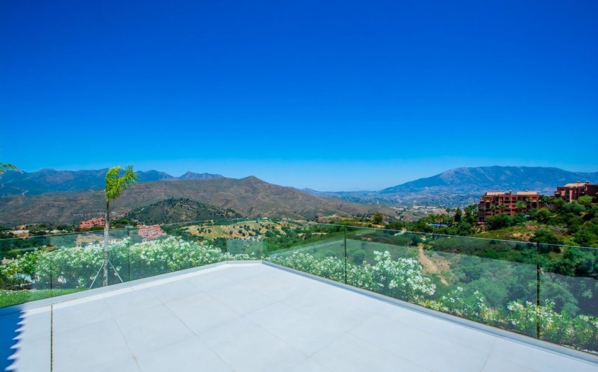 Revente - Villa -
La Mairena - Inland