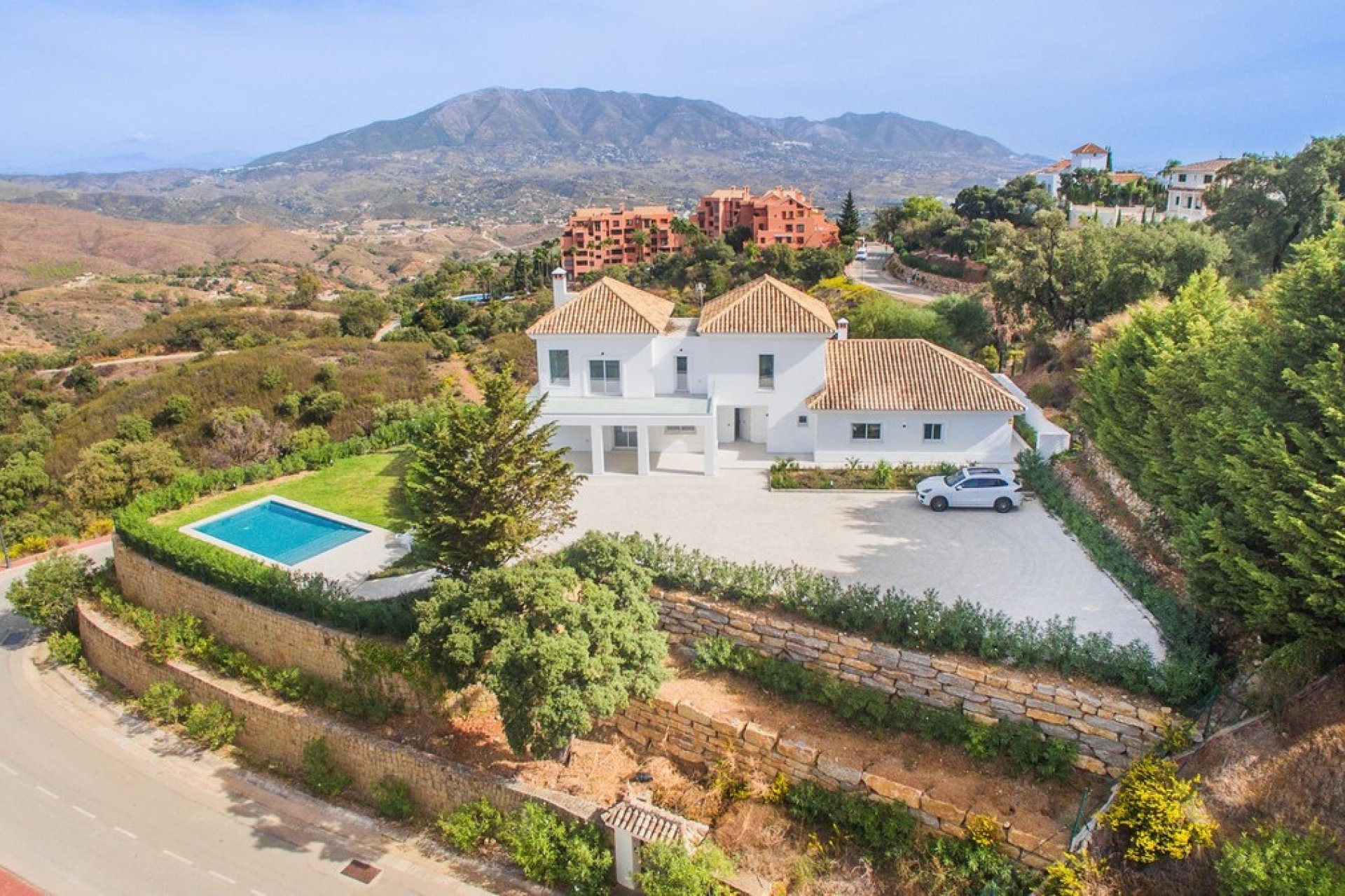 Revente - Villa -
La Mairena - Inland