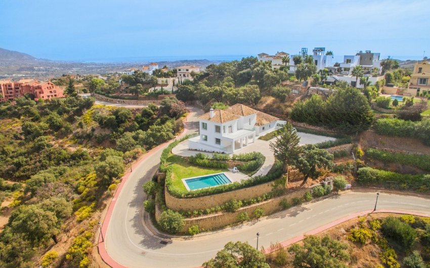 Revente - Villa -
La Mairena - Inland
