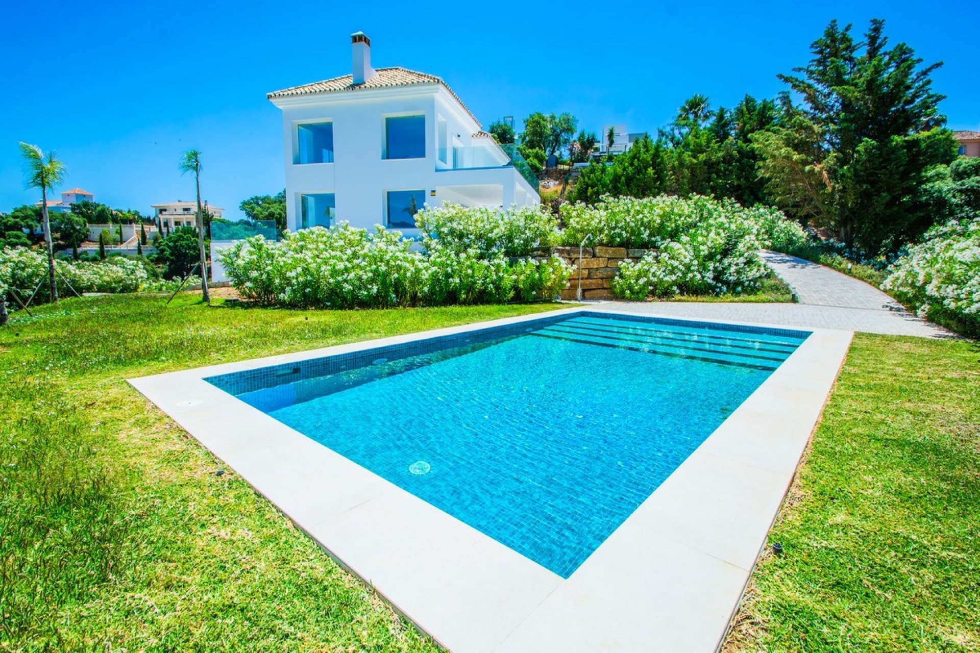 Revente - Villa -
La Mairena - Inland