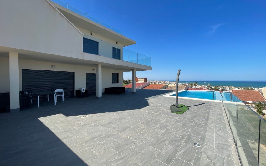Revente - Villa -
La Mata - Costa Blanca