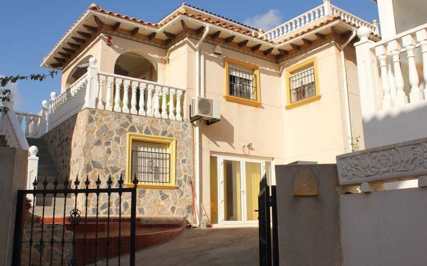Revente - Villa -
La Zenia - Costa Blanca