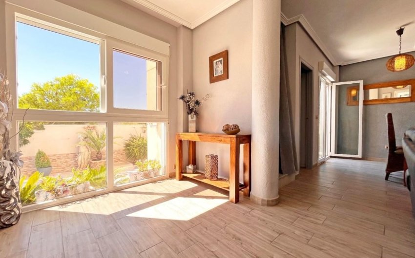 Revente - Villa -
La Zenia - Costa Blanca