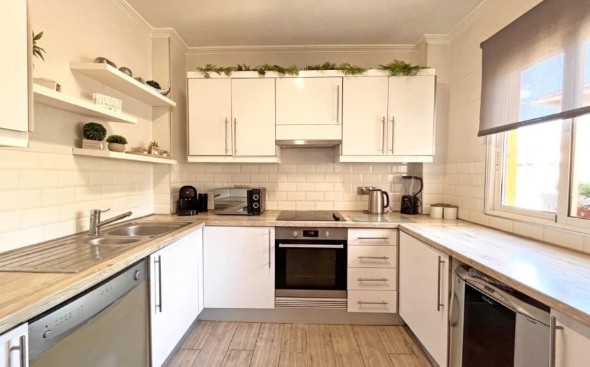 Revente - Villa -
La Zenia - Costa Blanca