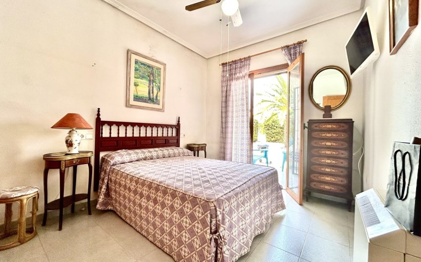 Revente - Villa -
La Zenia - Costa Blanca