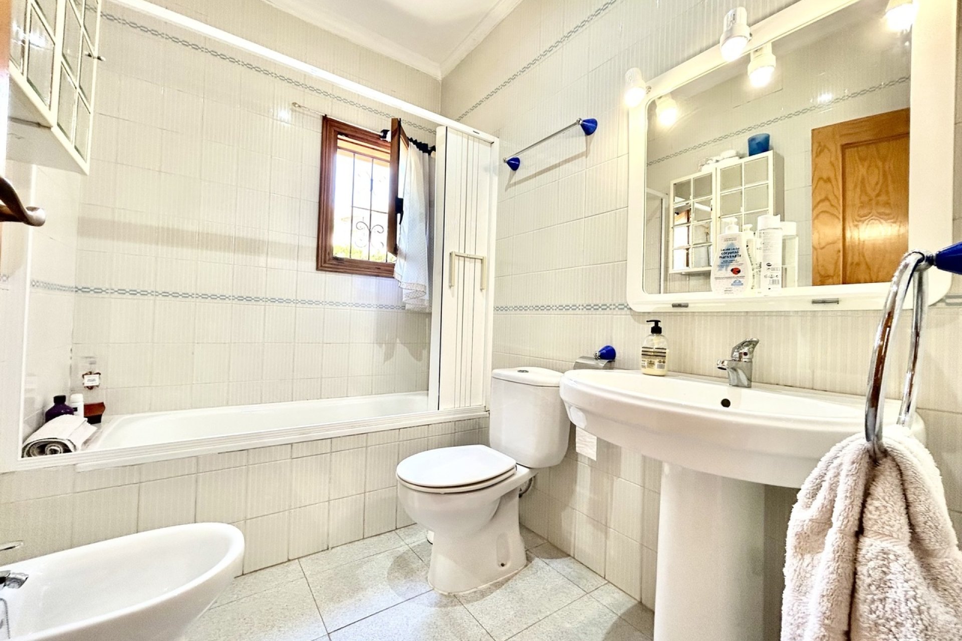 Revente - Villa -
La Zenia - Costa Blanca