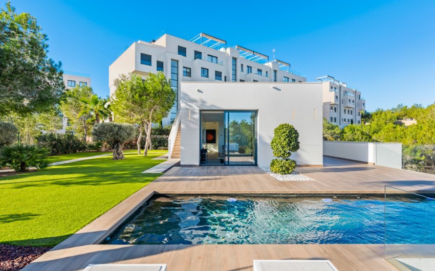 Revente - Villa -
Las Colinas Golf Resort - Las Colinas golf