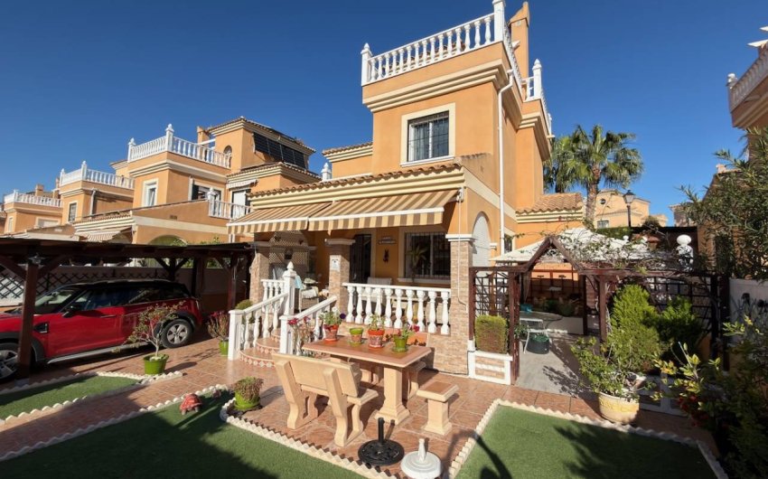 Revente - Villa -
Lo Crispin